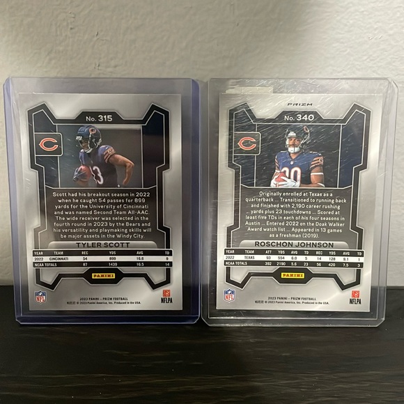 2 Chicago Bears Rookie Cards Roschon Johnson and Tyler Scott - Picture 2 of 2